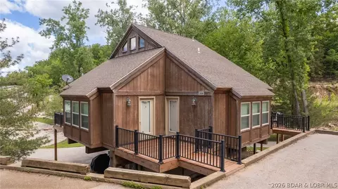 206 Yacht Club Landing Dr, Lake Ozark, MO 65049