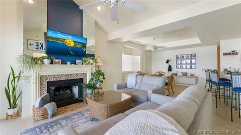 508 Harbour Towne Dr #E 508, Lake Ozark, MO 65049