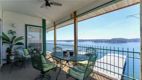 508 Harbour Towne Dr #E 508, Lake Ozark, MO 65049