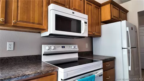 Kitchen - 31 Sunset Dr, Camdenton, MO 65020 photo 1 of 1
