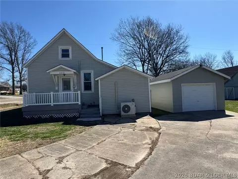 402 Eickhoff St, Cole Camp, MO 65325