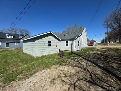 Exterior - 402 Eickhoff St, Cole Camp, MO 65325 photo 3 of 3