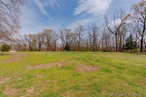 Exterior - 4 Kiefer Rd, Lake Ozark, MO 65049 photo 3 of 12