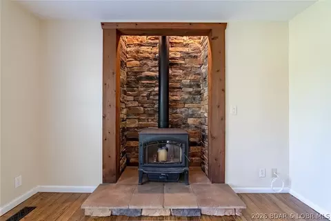 Living - 4 Kiefer Rd, Lake Ozark, MO 65049 photo 4 of 6