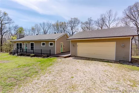 4 Kiefer Rd, Lake Ozark, MO 65049
