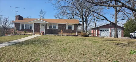 116 Laurie Heights Dr, Laurie, MO 65038