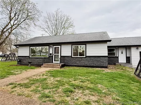Exterior - 216 Olive St, Eldon, MO 65026 photo 5 of 8