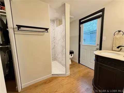 Bath - 216 Olive St, Eldon, MO 65026 photo 2 of 7