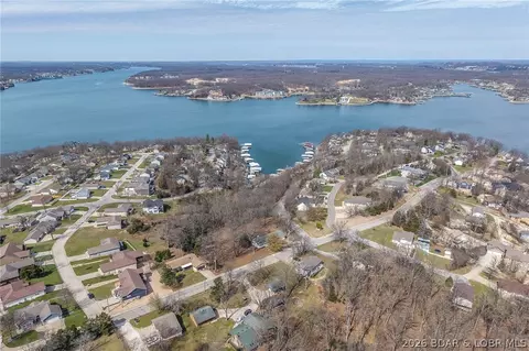 4571 Deer Run Dr, Osage Beach, MO 65065