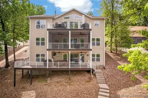 1167 Beacon Pointe Cir, Lake Ozark, MO 65049