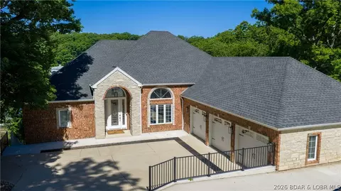 174 Springridge Ln, Sunrise Beach, MO 65079