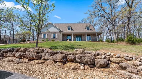 183 Guinevere Ct, Camdenton, MO 65020