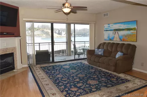 90 Falls Point Dr #1B, Lake Ozark, MO 65049