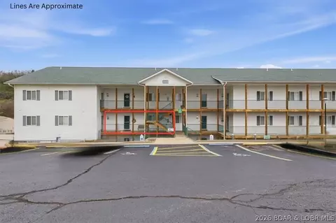 464 Cedar Heights Dr #3B, Camdenton, MO 65020