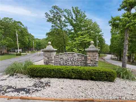 2209 Standing Rock Rd, Camdenton, MO 65020