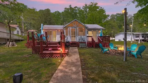 684 Lehman Ln, Sunrise Beach, MO 65079