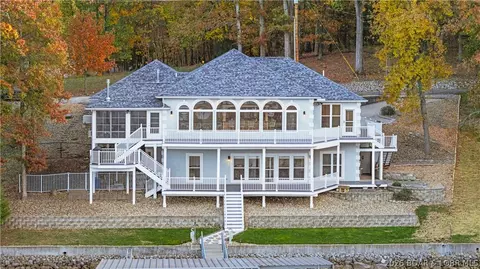 331 Hollow Oak Rd, Sunrise Beach, MO 65079