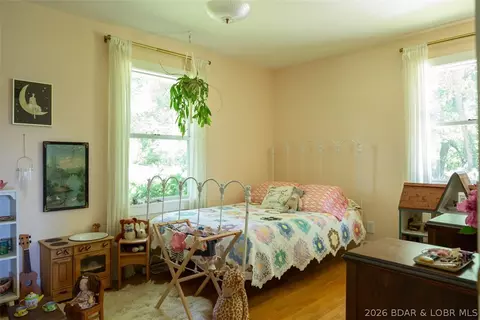 Bedroom - 248 Midway Rd, Eldon, MO 65026 photo 2 of 9