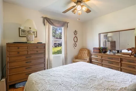 Bedroom - 1150 Georgene Rd, Camdenton, MO 65020 photo 2 of 5