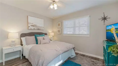 Bedroom - 2185 Valley Rd, Osage Beach, MO 65065 photo 4 of 9