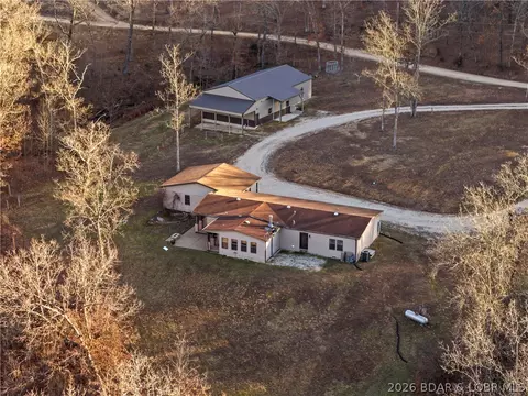 580 Burch Valley Rd, Linn Creek, MO 65052