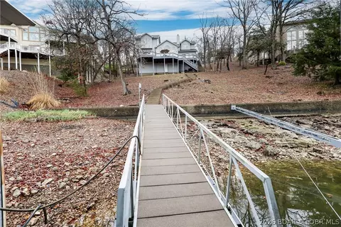Exterior - 520 Eagle Dr, Lake Ozark, MO 65049 photo 6 of 8