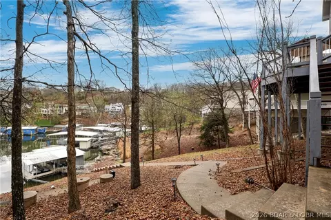 Exterior - 520 Eagle Dr, Lake Ozark, MO 65049 photo 7 of 8