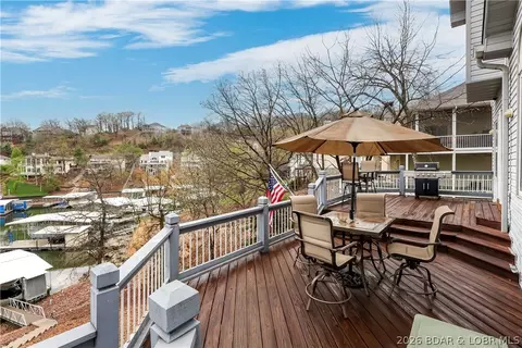 Exterior - 520 Eagle Dr, Lake Ozark, MO 65049 photo 5 of 8