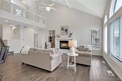 Living - 520 Eagle Dr, Lake Ozark, MO 65049 photo 2 of 2