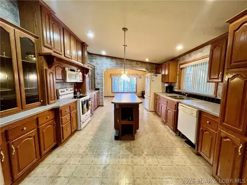 Kitchen - 29685 Ivy Bend Rd, Stover, MO 65078 photo 1 of 2