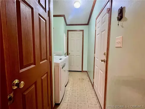 Entry Way - 29685 Ivy Bend Rd, Stover, MO 65078 photo 2 of 3