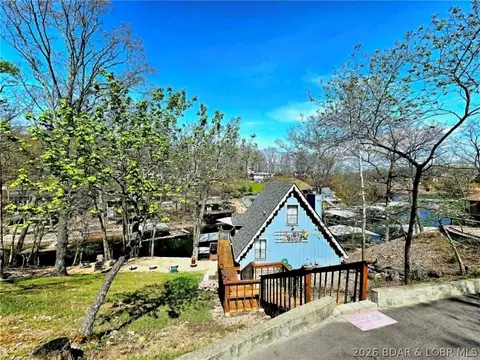 283 Sunrise Acres Pt, Sunrise Beach, MO 65079
