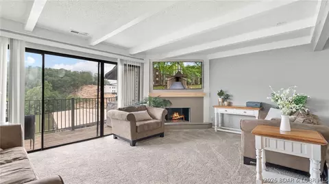 87 Circle Edge Dr UNIT 19-3A, Four Seasons, MO 65049