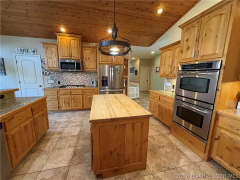 Kitchen - 184 State Park Rd, Brumley, MO 65017 photo 9 of 16