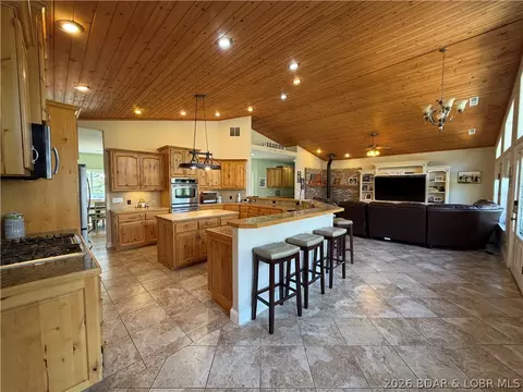184 State Park Rd, Brumley, MO 65017
