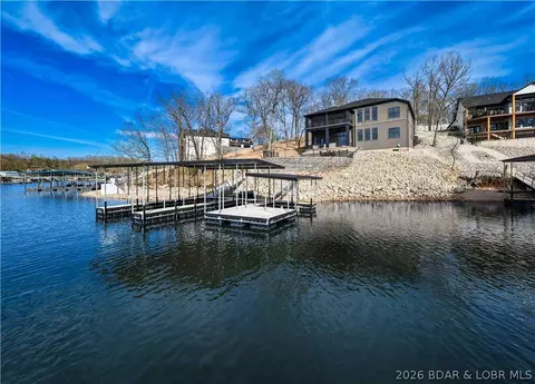 205 Beachnut Dr, Sunrise Beach, MO 65079
