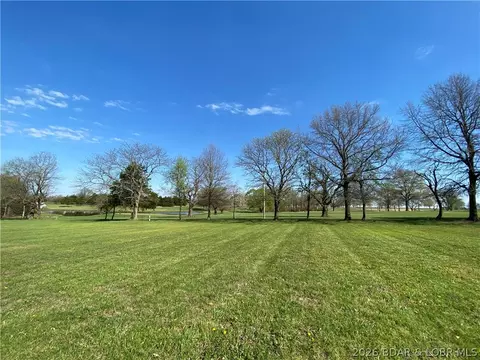 13955 Hutchison Dr, Versailles, MO 65084