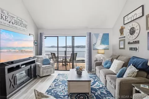 89 Wood Crest Dr #3A, Lake Ozark, MO 65049