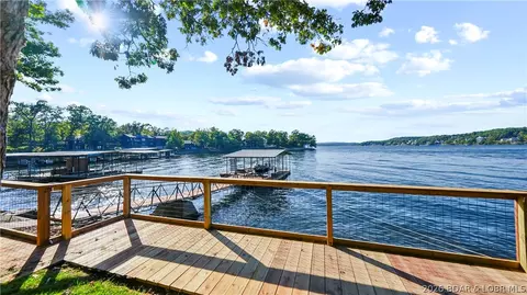 185 Betlo Dr, Sunrise Beach, MO 65079