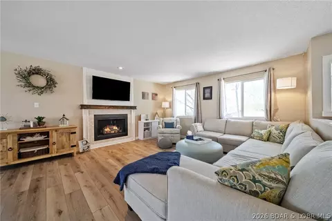 5304 Gamble Cir, Osage Beach, MO 65065