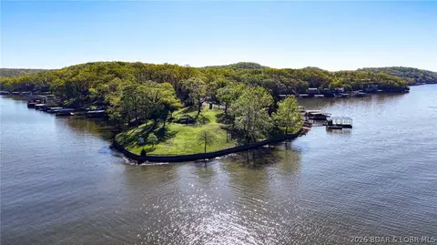 316 Indian Park Ln, Sunrise Beach, MO 65079
