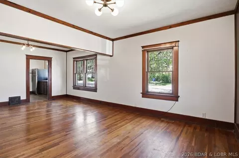 Living - 301 Locust St, Eldon, MO 65026 photo 5 of 7