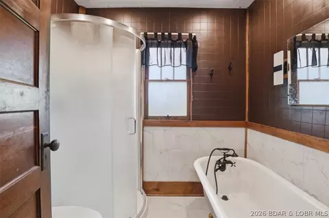 Bath - 301 Locust St, Eldon, MO 65026 photo 1 of 3