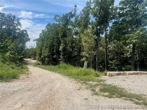 38 Legacy Ln, Sunrise Beach, MO 65079
