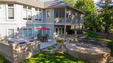 88 Eastwood Ct, Sunrise Beach, MO 65079