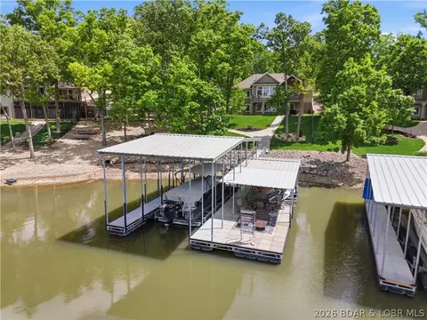661 Via Appia Dr, Sunrise Beach, MO 65079
