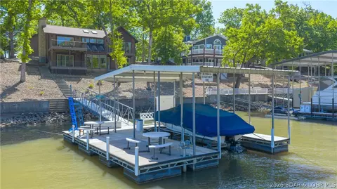 1931 Bluffview Point Dr, Osage Beach, MO 65065