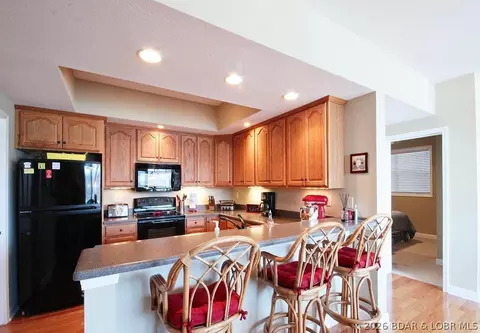 985 Summer Place Dr #1A, Camdenton, MO 65020