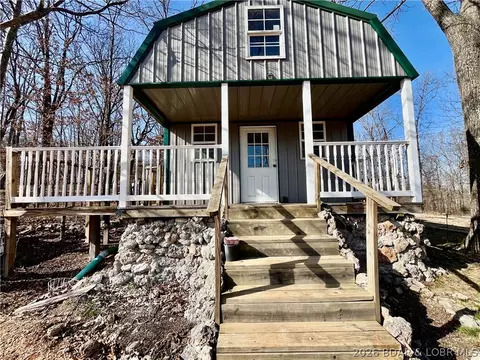 5872 Golden Nugget Rd, Stover, MO 65078