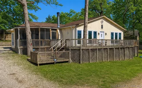 30954 Nob Rock Dr, Gravois Mills, MO 65037